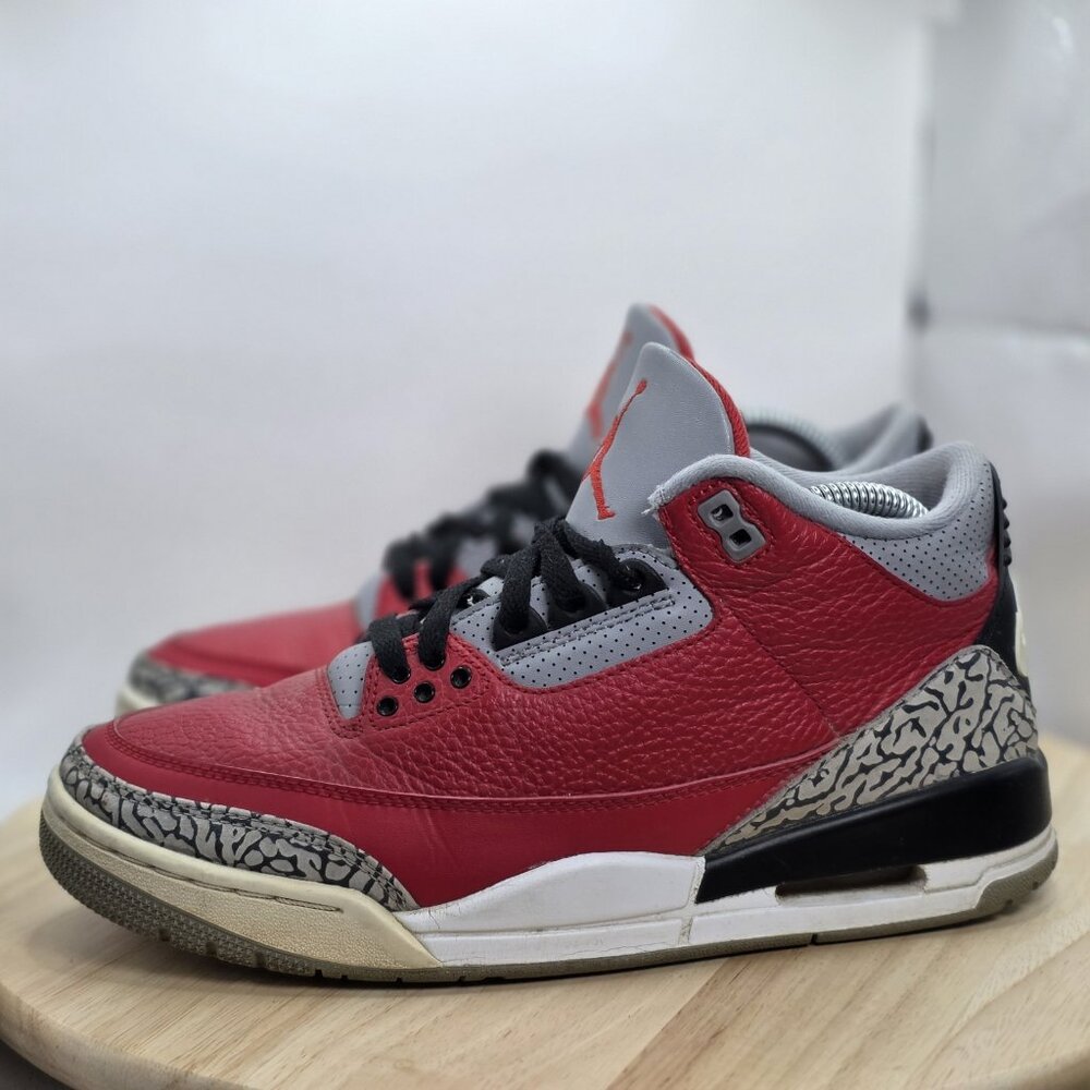 Air Jordan 3 Unite Retro SE‎ Size 8.5 Mens Red Black Sneakers 2020 CK5692-600